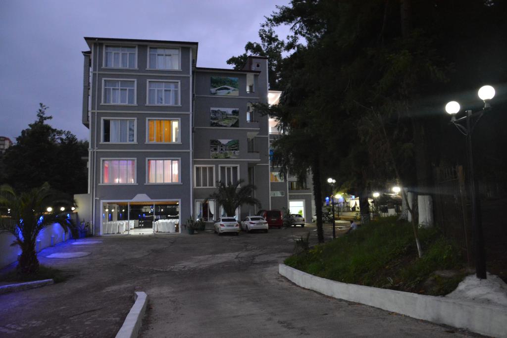 Hotel Nine Brothers 4*