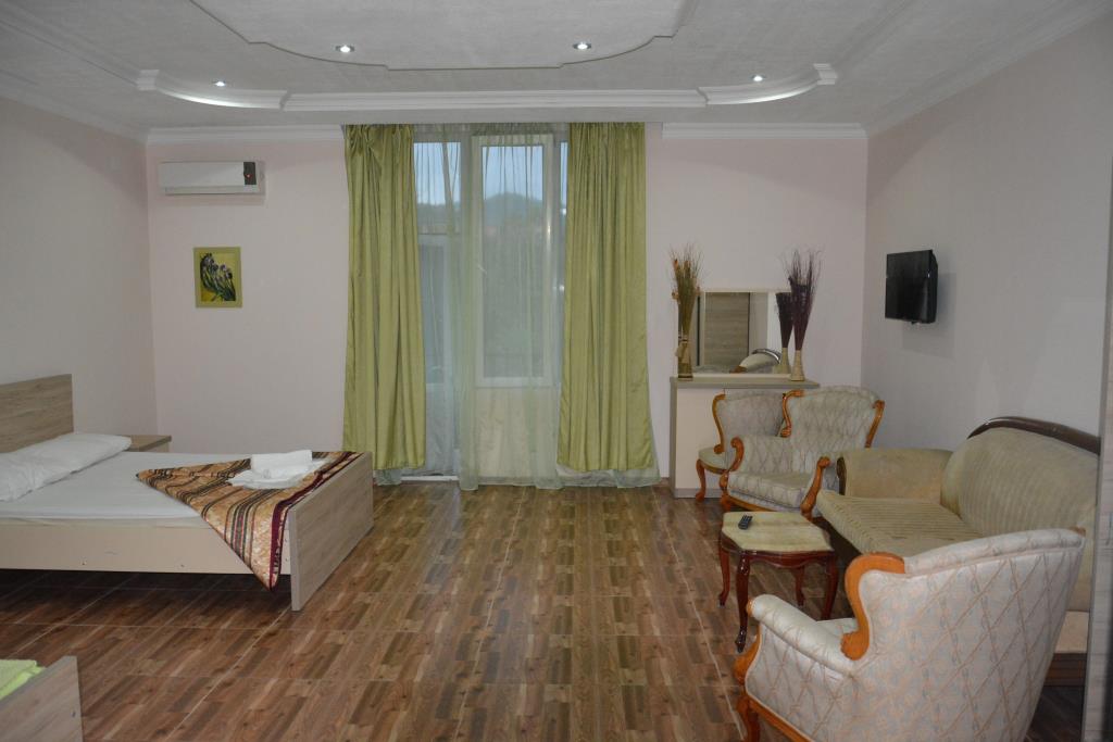 Hotel Nine Brothers 4*
