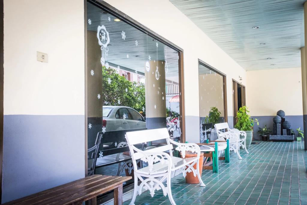Central Place Hotel 2*