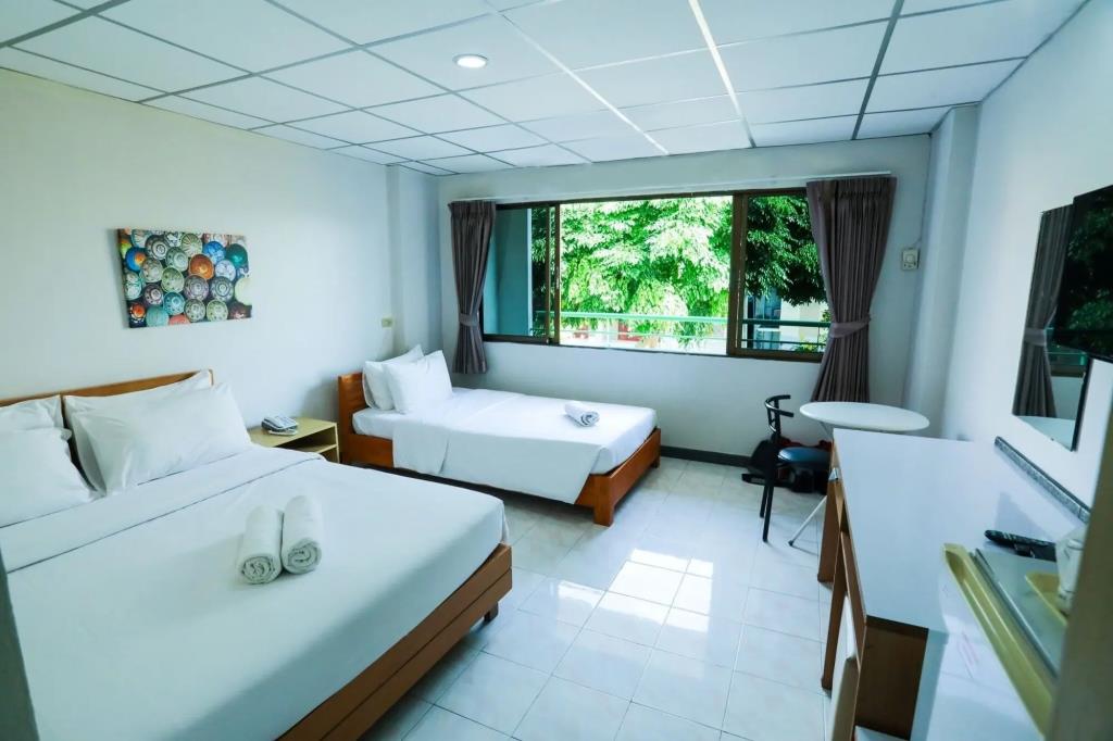 Central Place Hotel 2*