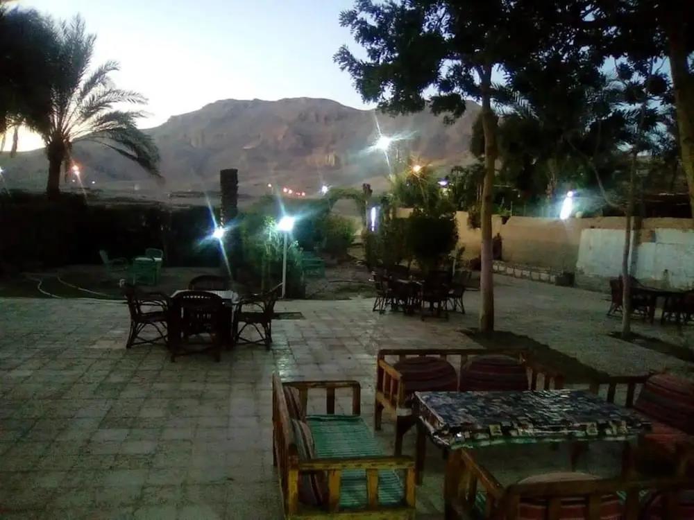 Pharaohs Hotel 3*