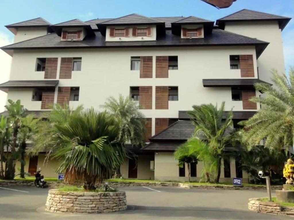 Royal Place Banchang 3*