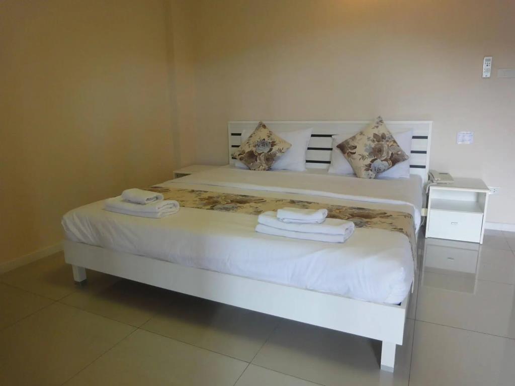 Royal Place Banchang 3*