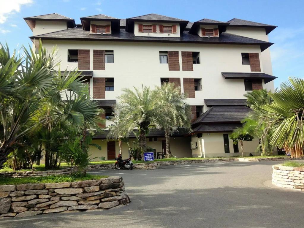 Royal Place Banchang 3*