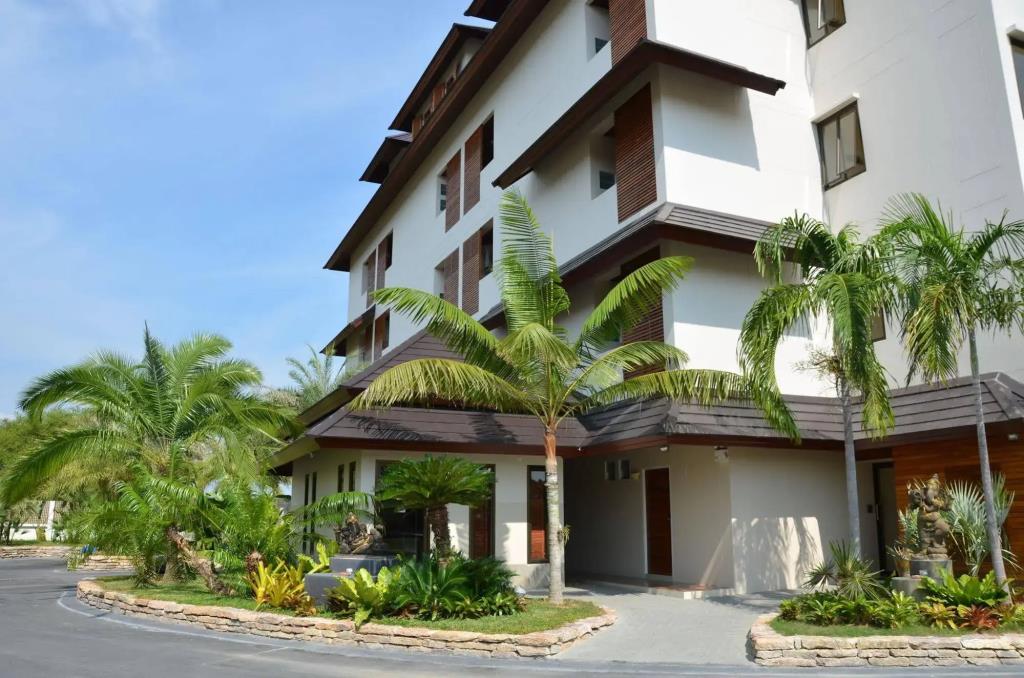 Royal Place Banchang 3*