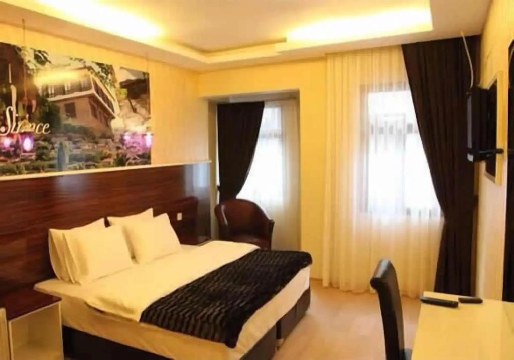 Lucid Otel 0*