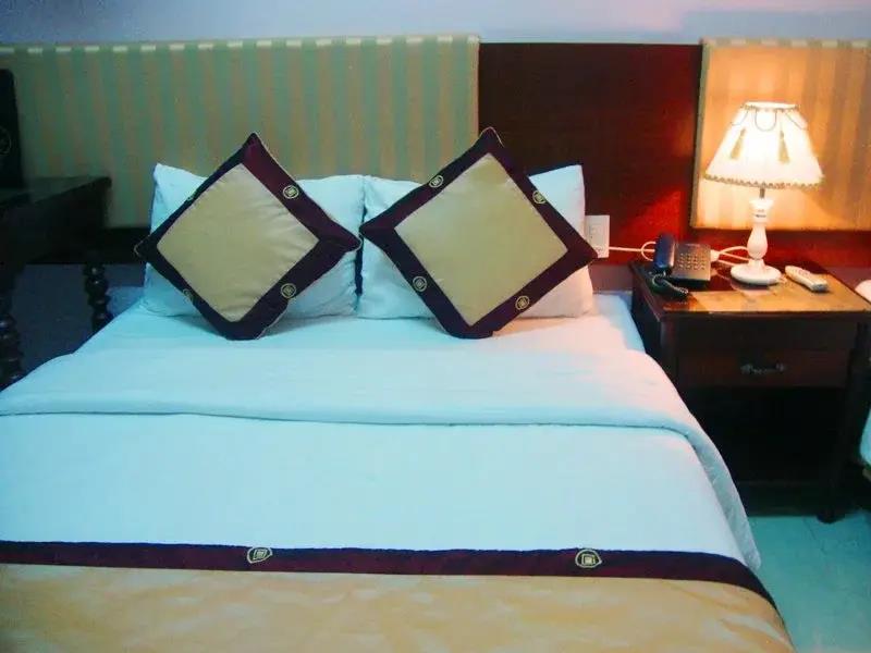 Nhat Tan Hotel 1*