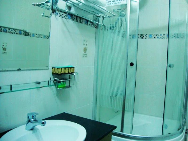 Nhat Tan Hotel 1*