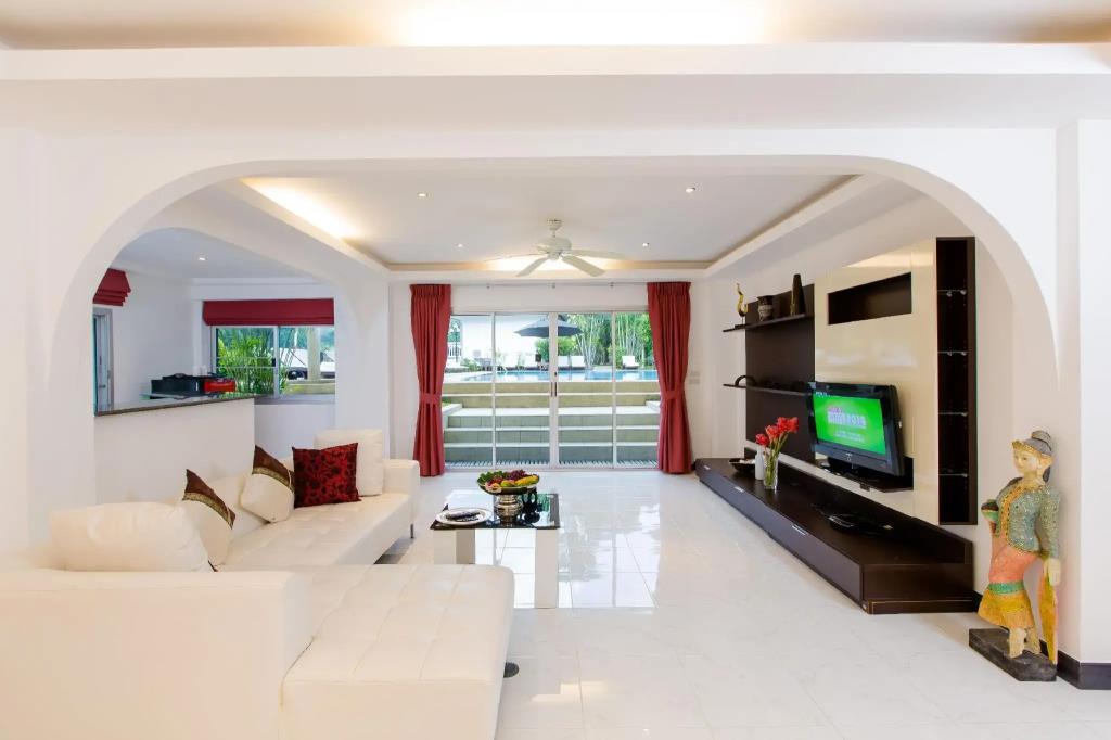 Serenity Lakeside Resort 3*