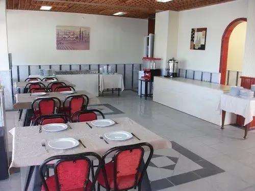 Holiday Otel 0*