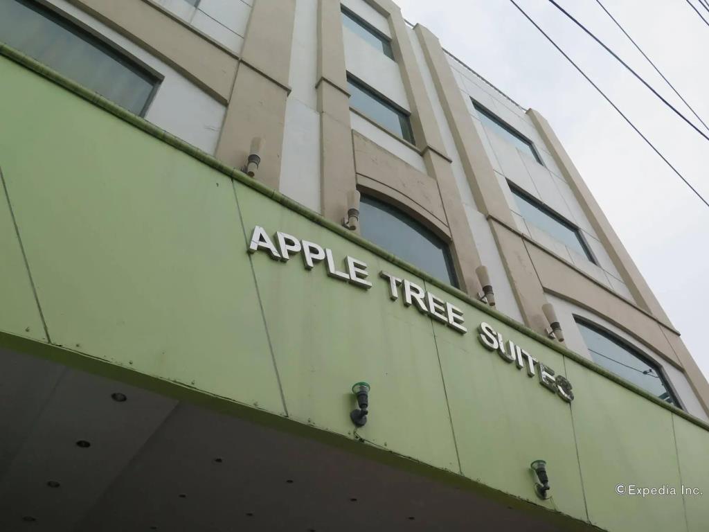 OYO 210 Apple Tree Suites 3*