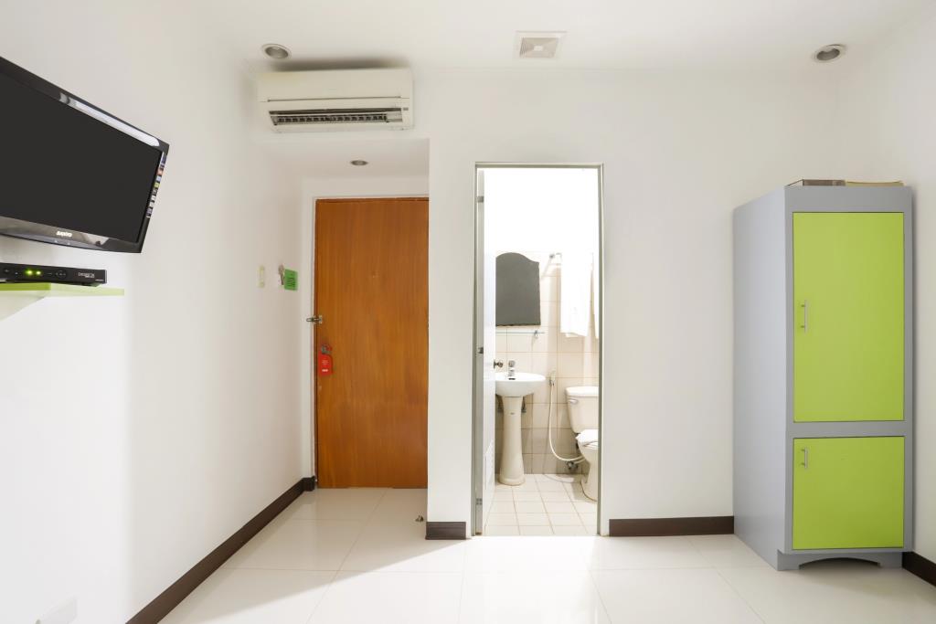 OYO 210 Apple Tree Suites 3*