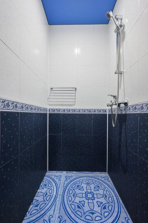 SQ Kirovski Hotel 0*