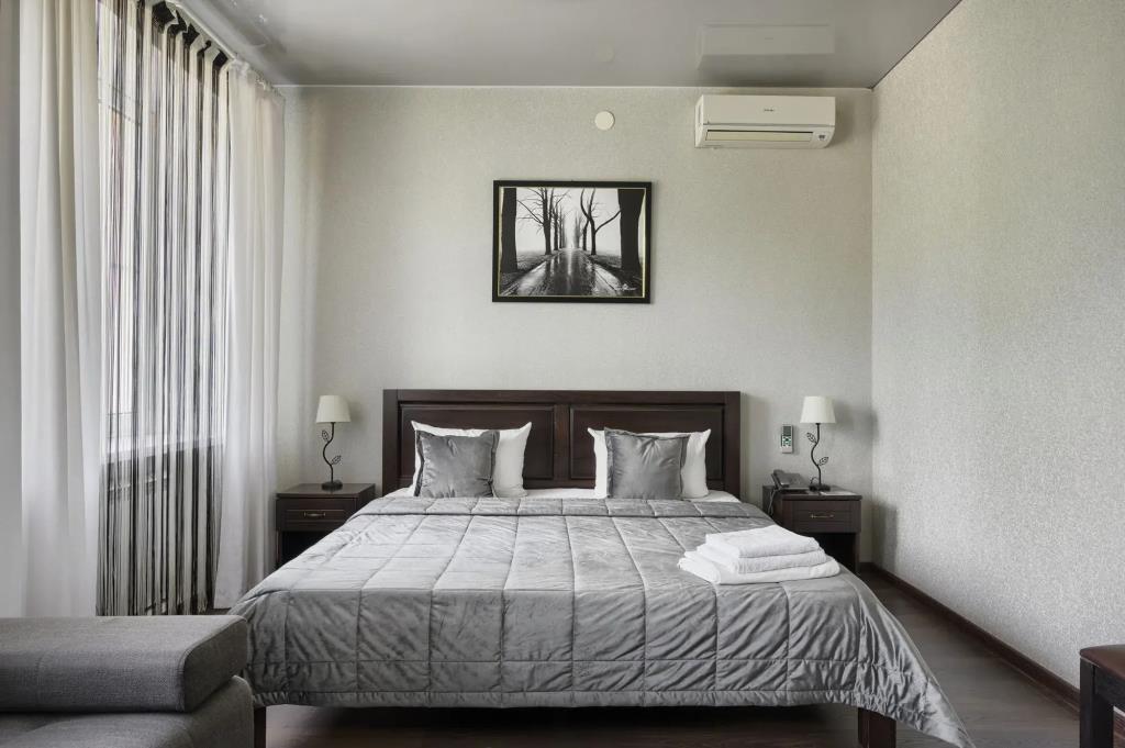 SQ Kirovski Hotel 0*