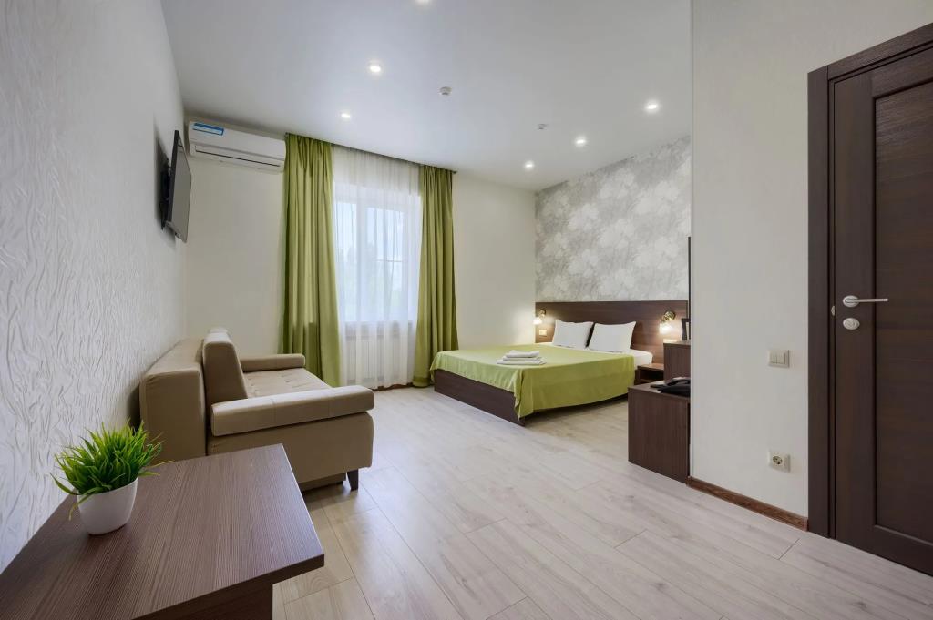 SQ Kirovski Hotel 0*