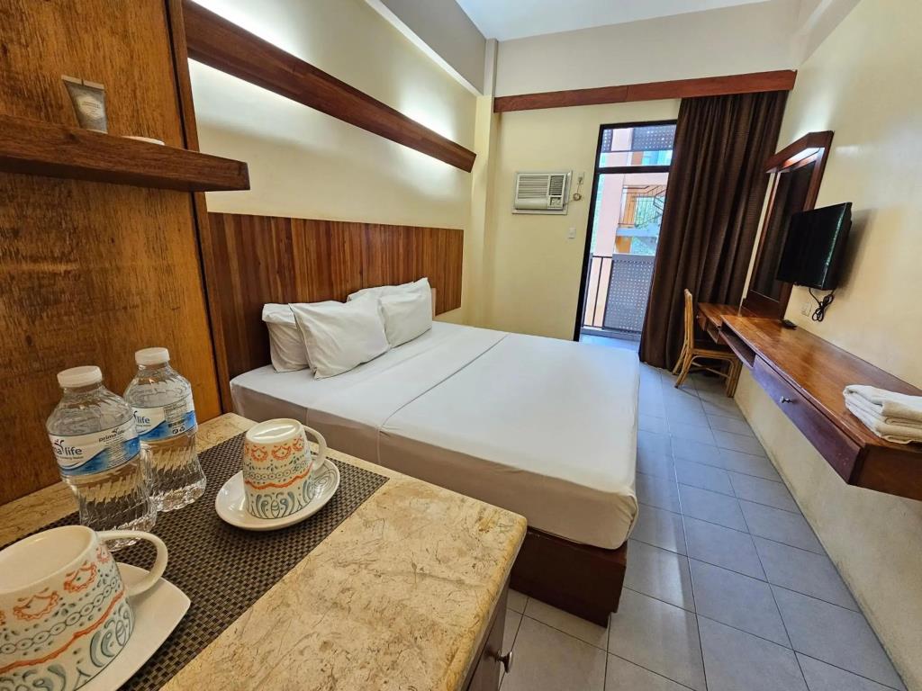 Tsai Hotel and Residences 3*