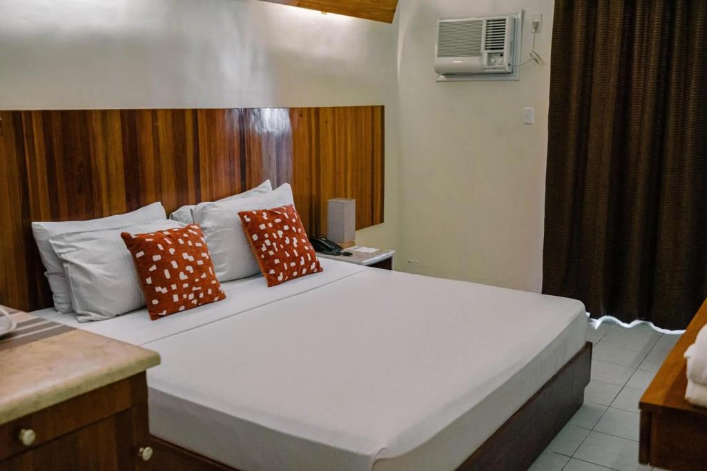 Tsai Hotel and Residences 3*