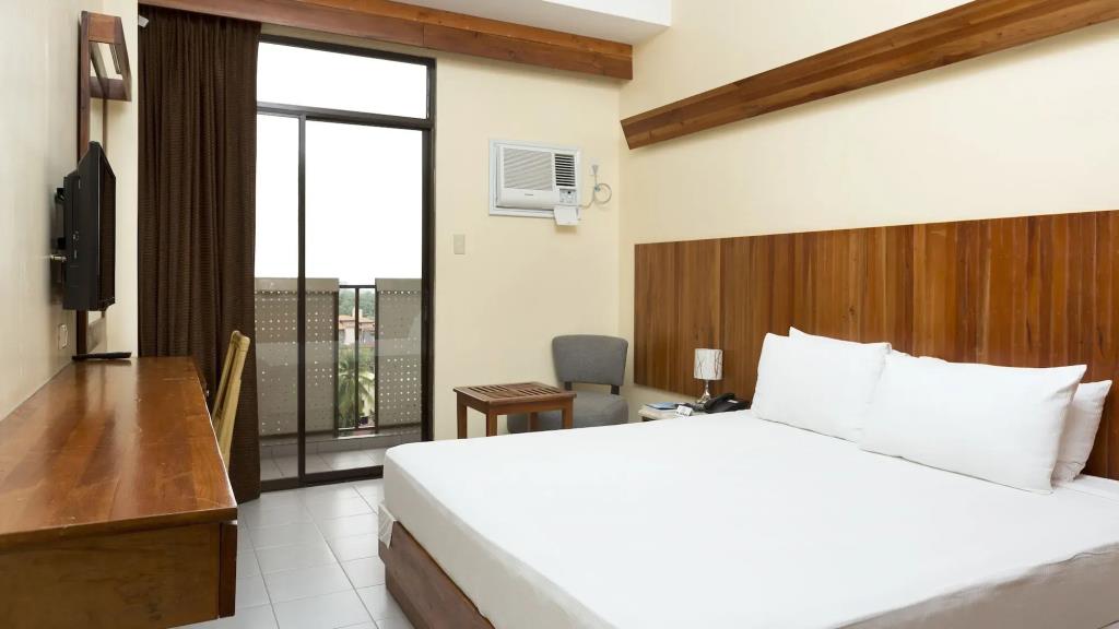 Tsai Hotel and Residences 3*