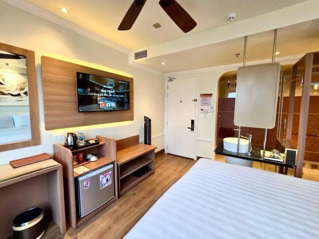 Tulip Hotel 2 2*