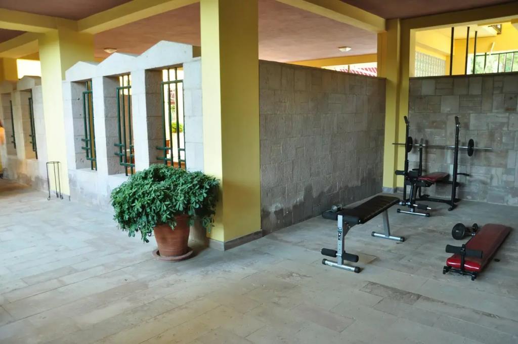 Palm Court Suites 0*
