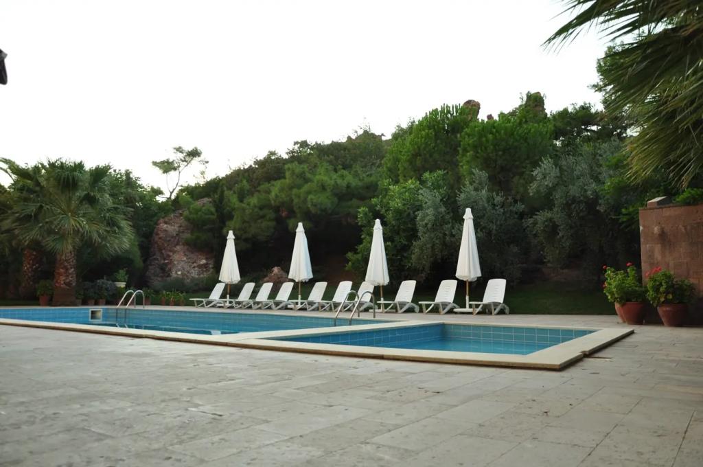 Palm Court Suites 0*