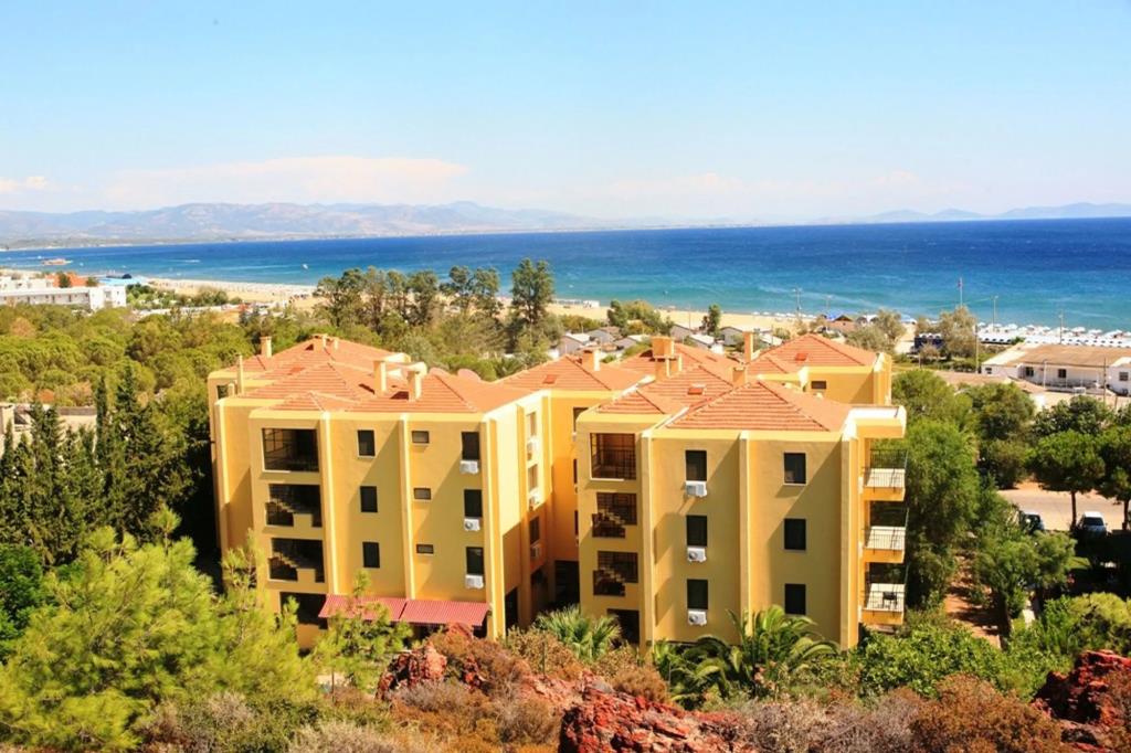 Palm Court Suites 0*