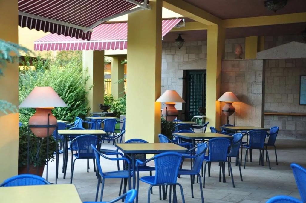 Palm Court Suites 0*