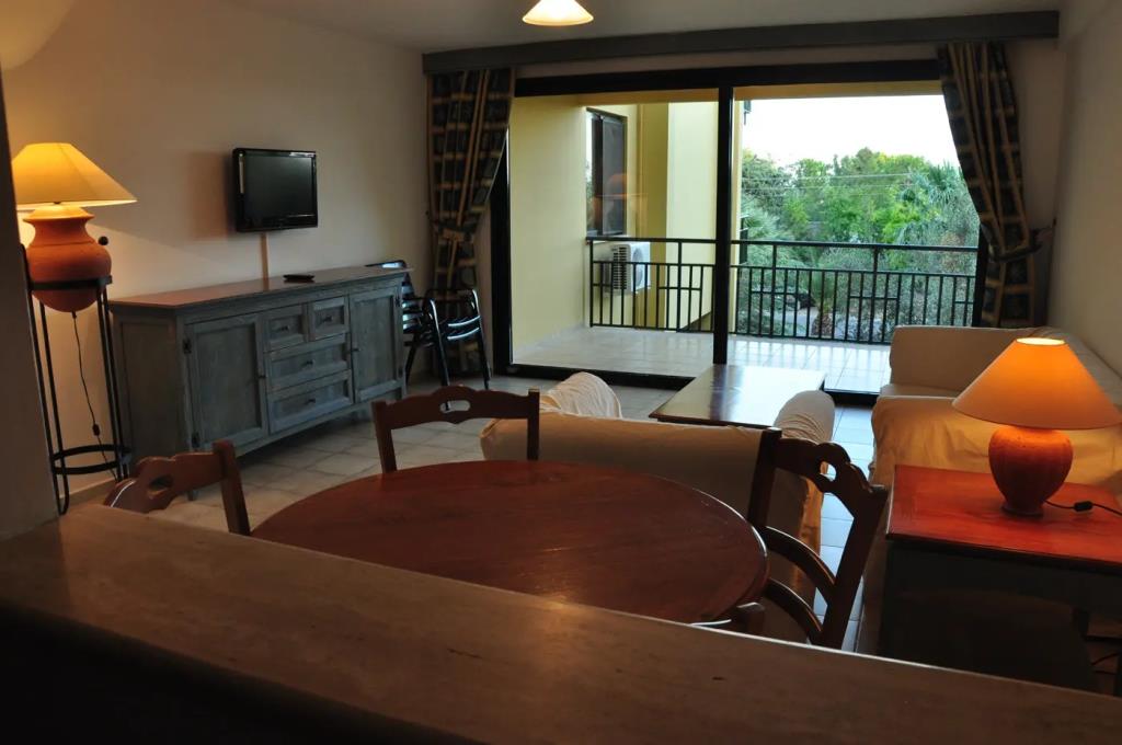 Palm Court Suites 0*
