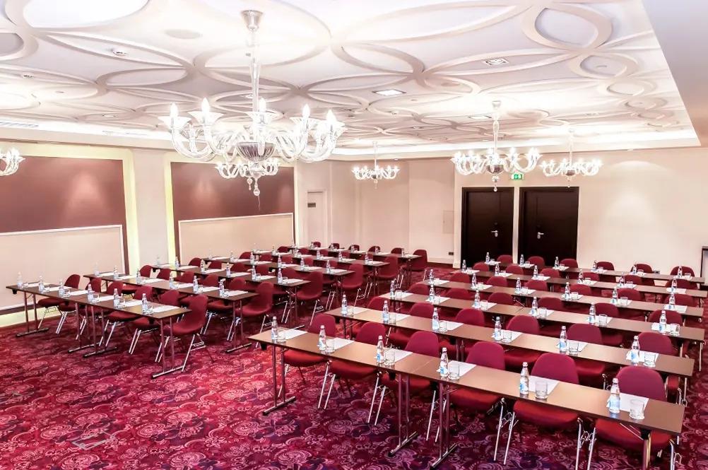 Mercure Moscow Paveletskaya Hotel 4*