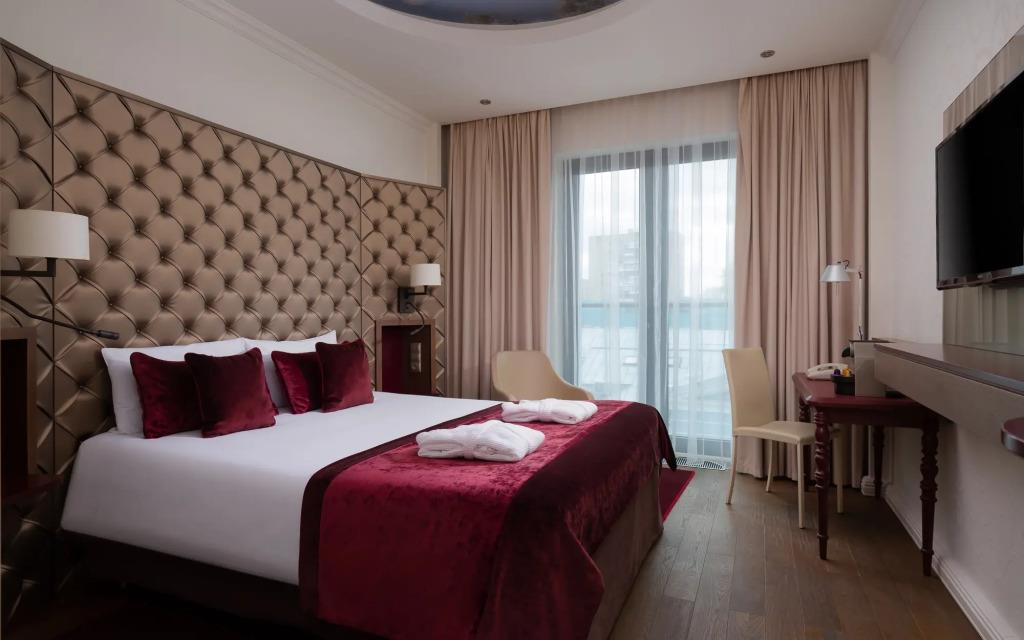 Mercure Moscow Paveletskaya Hotel 4*