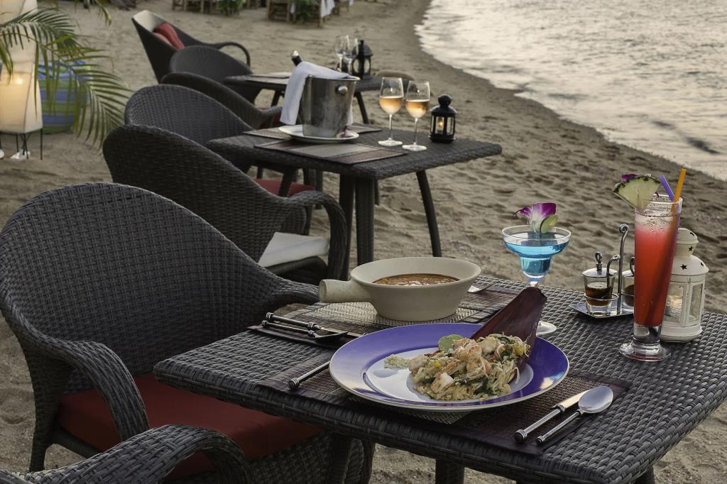 Enjoy Beach Hotel 3*