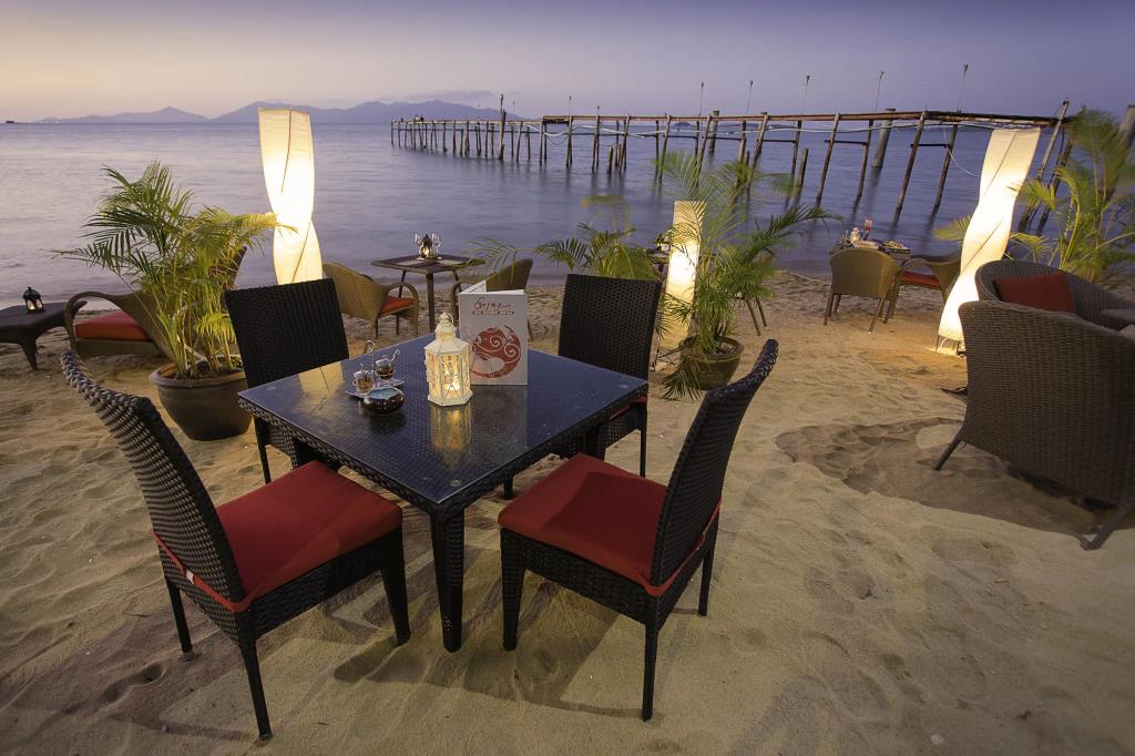 Enjoy Beach Hotel 3*