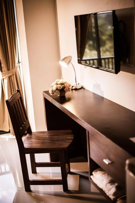 WE Valley Hotel 3*