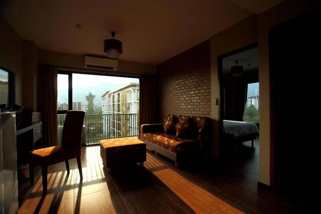 WE Valley Hotel 3*