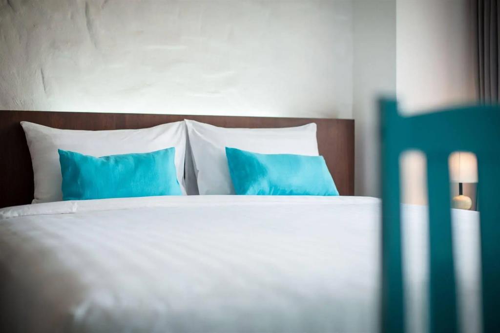 WE Valley Hotel 3*