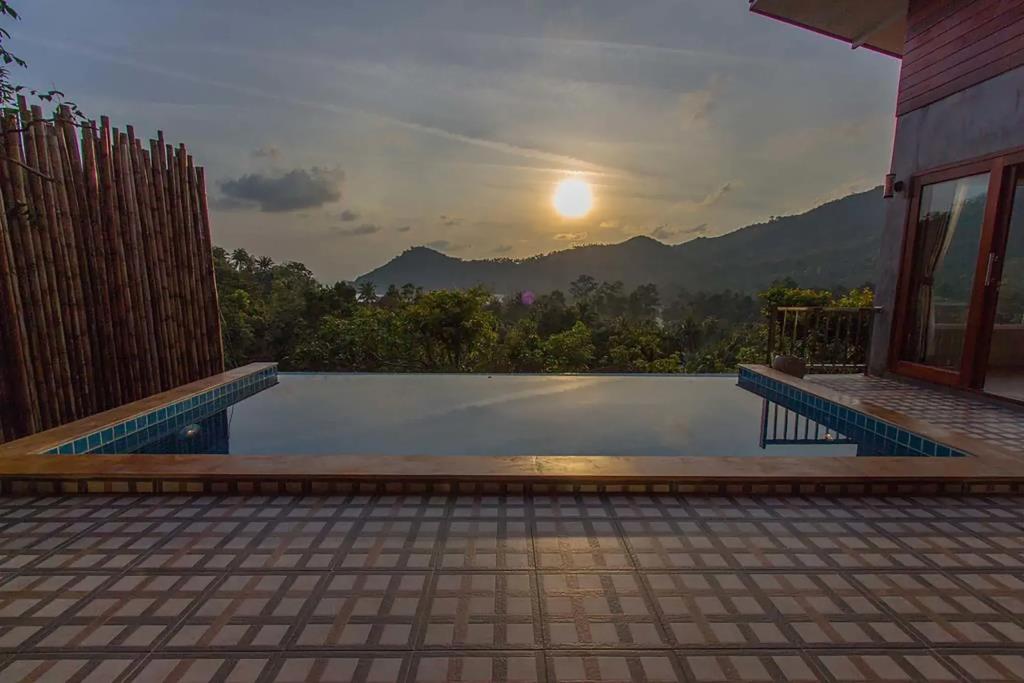 Baan View Talay 0*