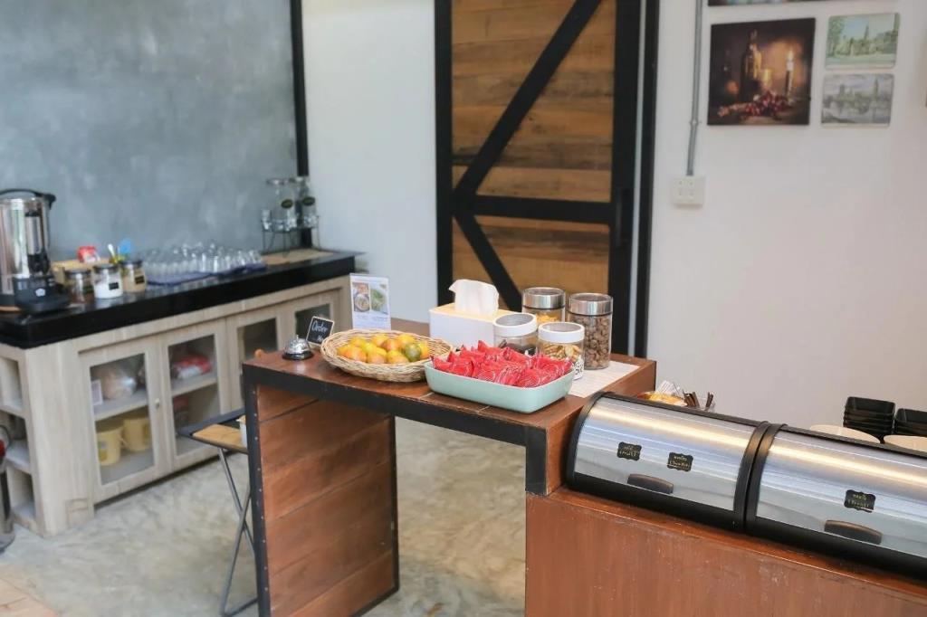 Manonnee Hotel 3*