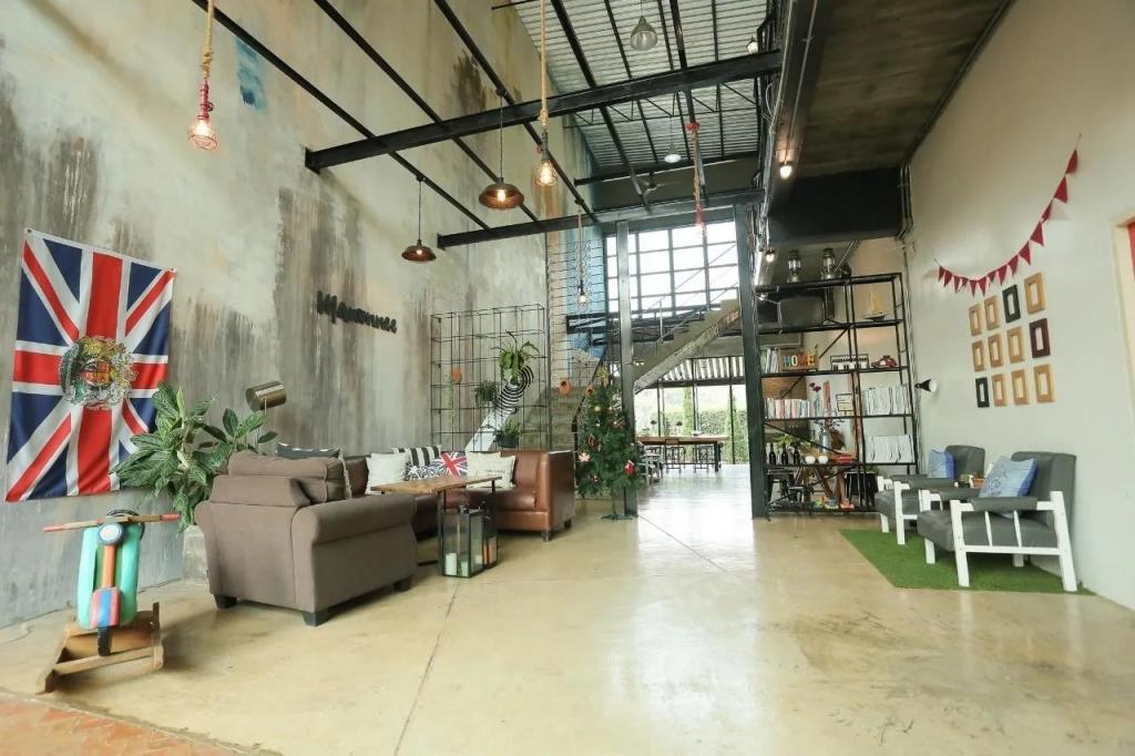 Manonnee Hotel 3*