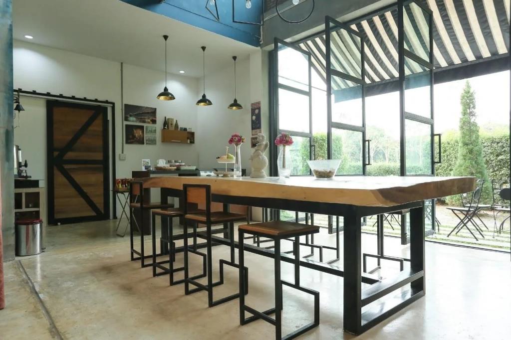 Manonnee Hotel 3*