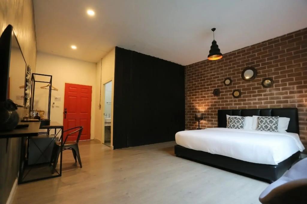 Manonnee Hotel 3*