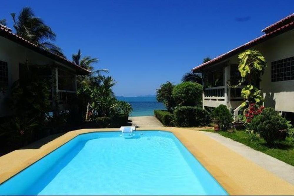 New Sunrise Village Bang Po Beach 3*