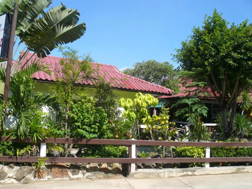 Baan Lamai Resort 2*