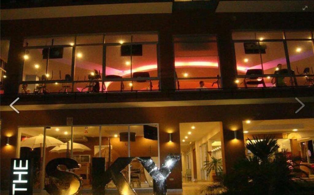 The Sky Condo 3*