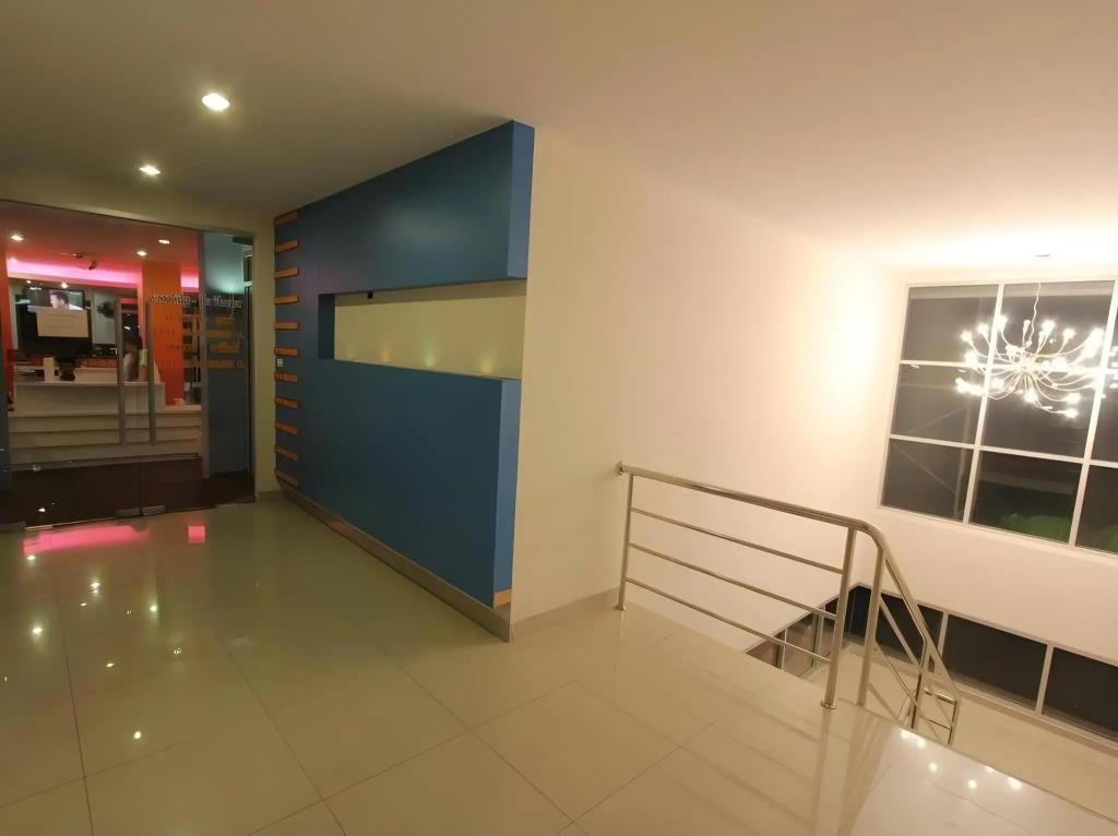 The Sky Condo 3*