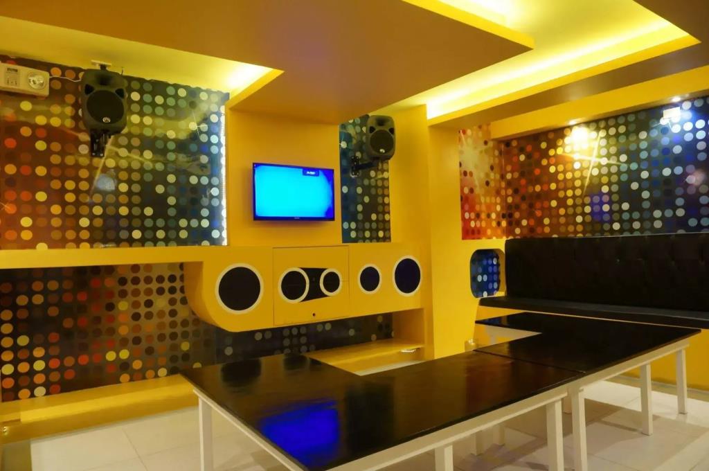 Eurotel Las Pinas 3*