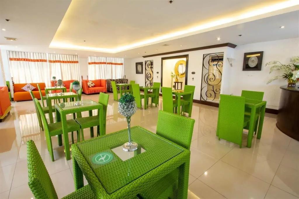 Eurotel Las Pinas 3*