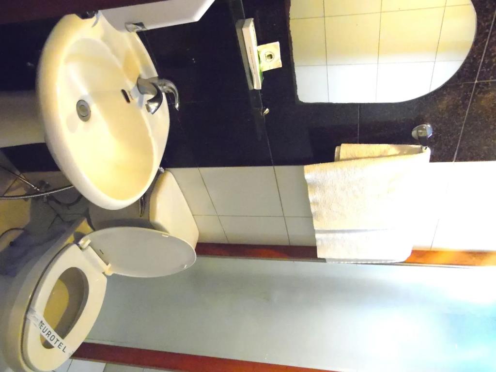 Eurotel Las Pinas 3*