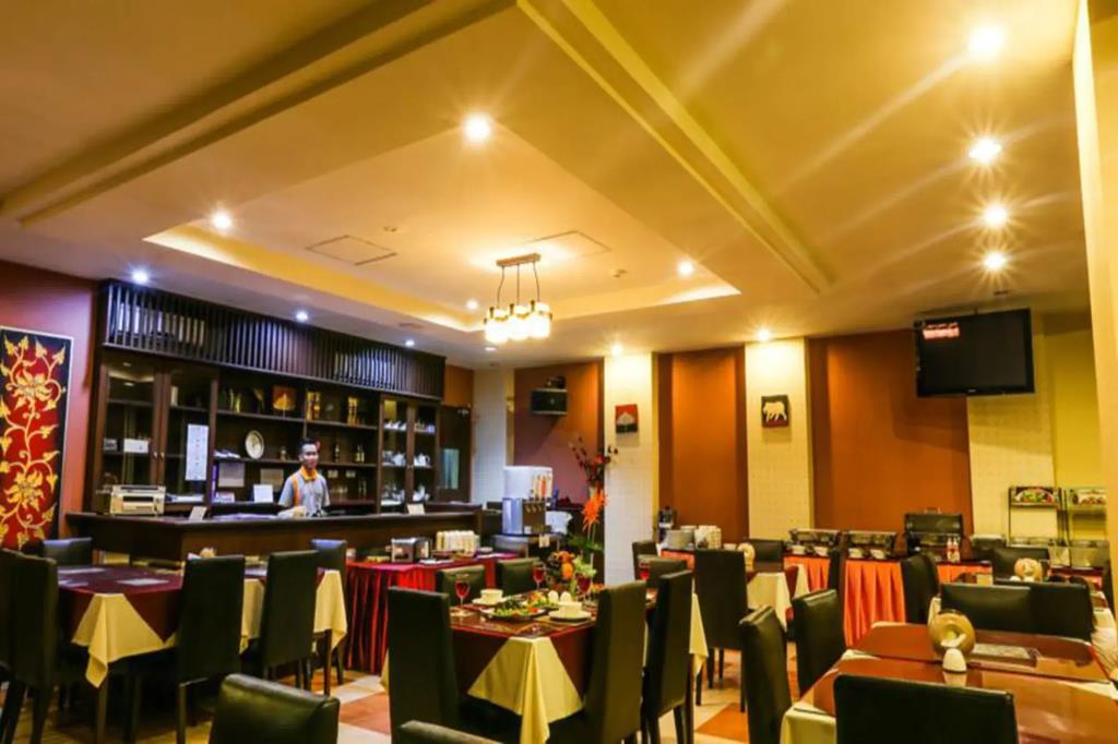 Madina Hotel 3*