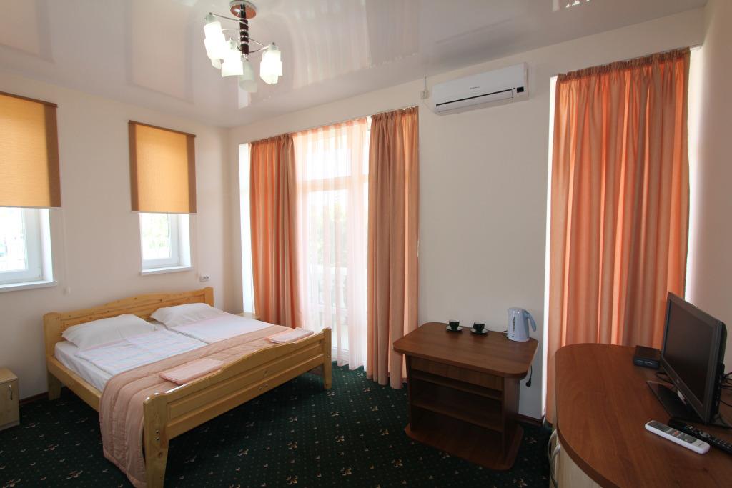 Eleron Hotel 0*