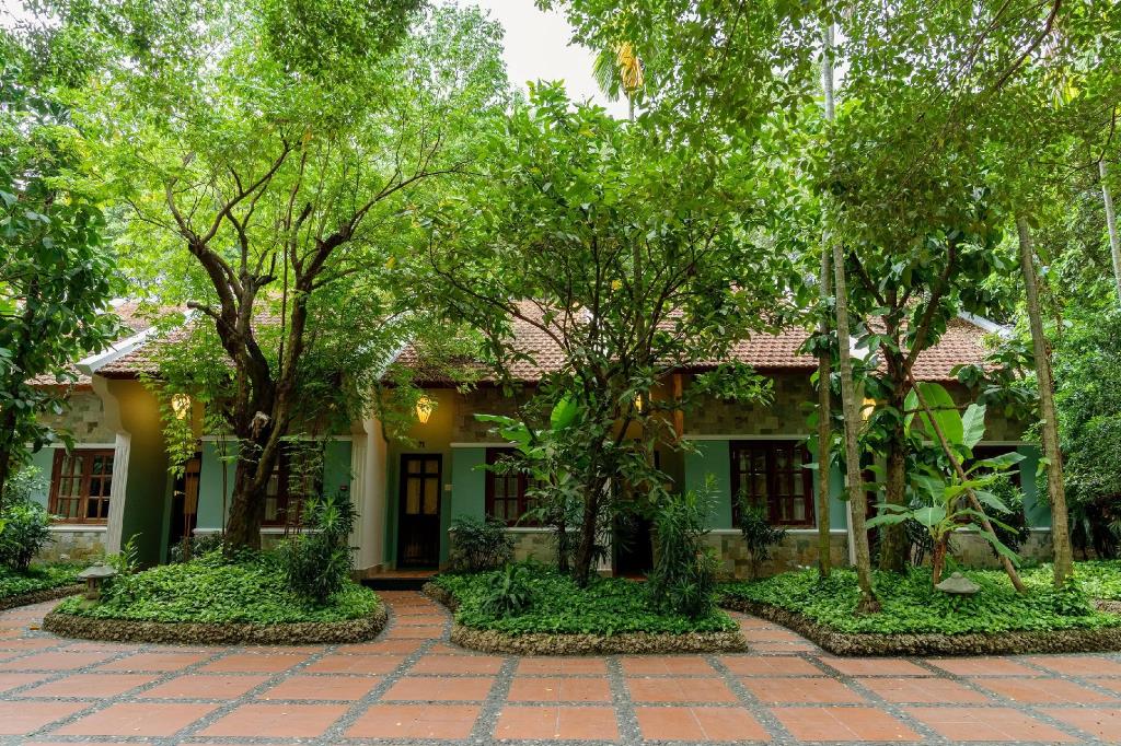 Phuong Nam Resort 3*